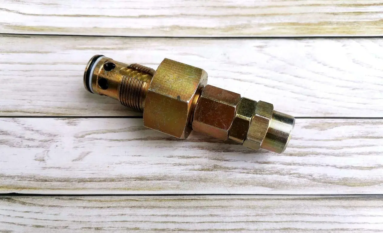 Клапан запобіжний РП70-050 гідророзподільника МРС70.4/1.РМ (РП70-1221) (у зборі)